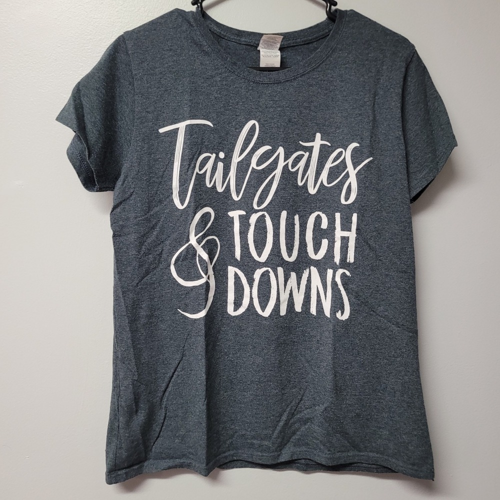 Gildan Ladies Tailgates Touchdowns Graphic‎ T-Shirt Dark Heather Gray Large